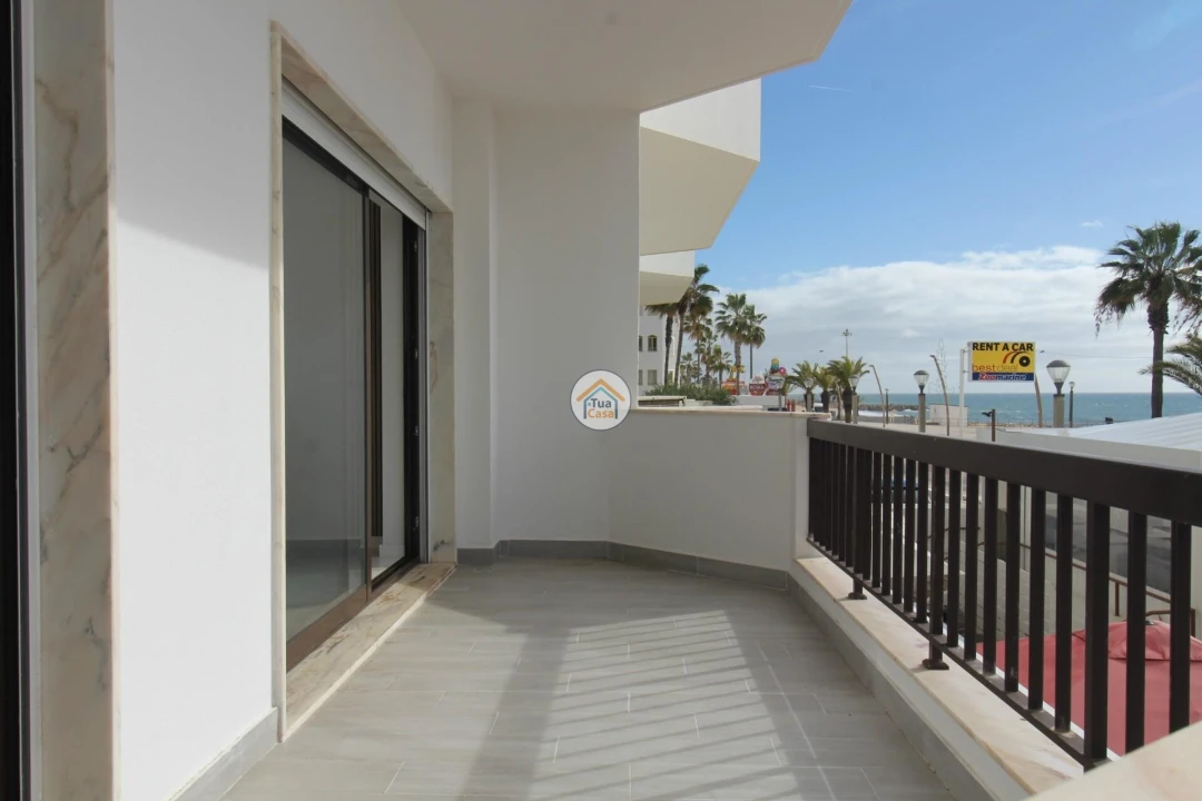 Apartamento T3 para Venda em Quarteira Foto 1