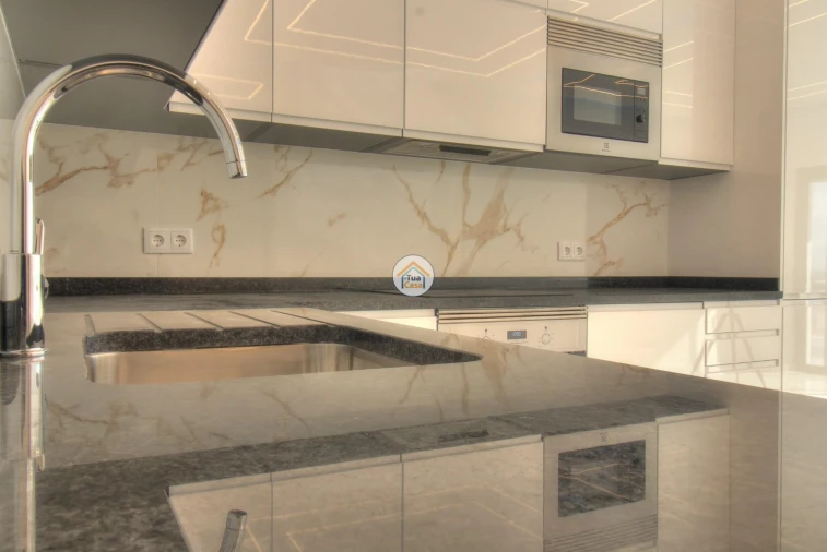 Apartamento T3 para Venda em Quarteira Foto 12