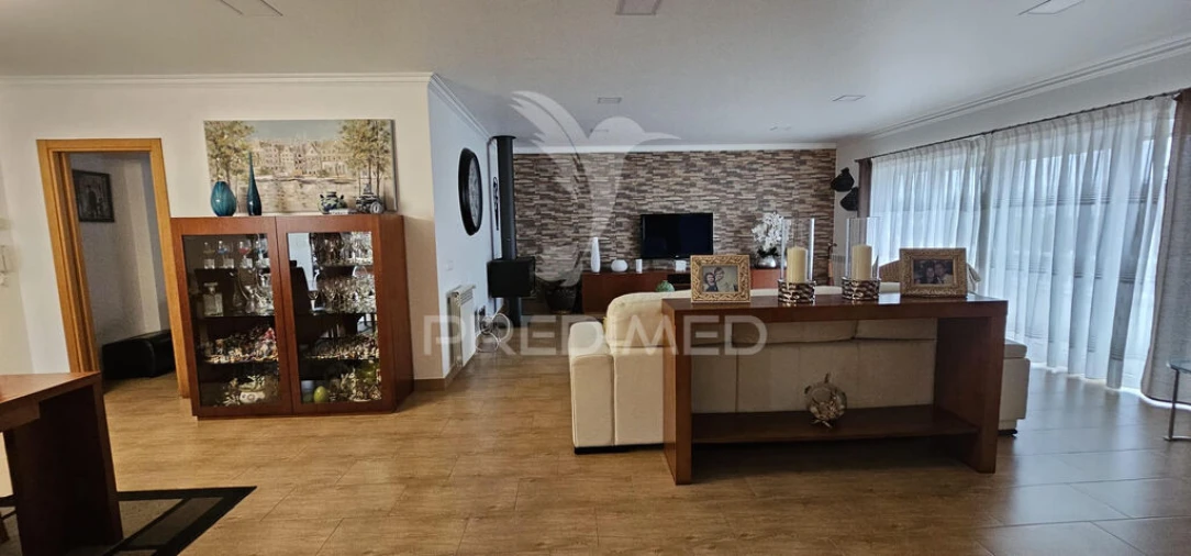 Moradia T4 para Venda em Salvaterra de Magos e Foros de Salvaterra Foto 12