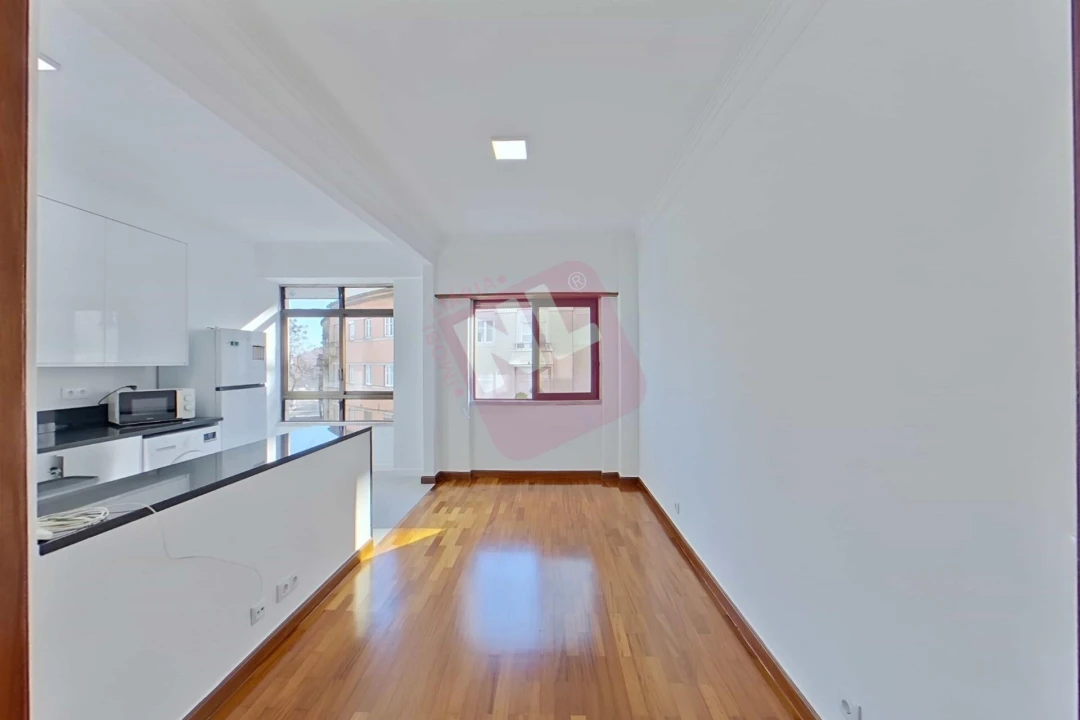 Apartamento T2 para Arrendamento em Penha de França Foto 14