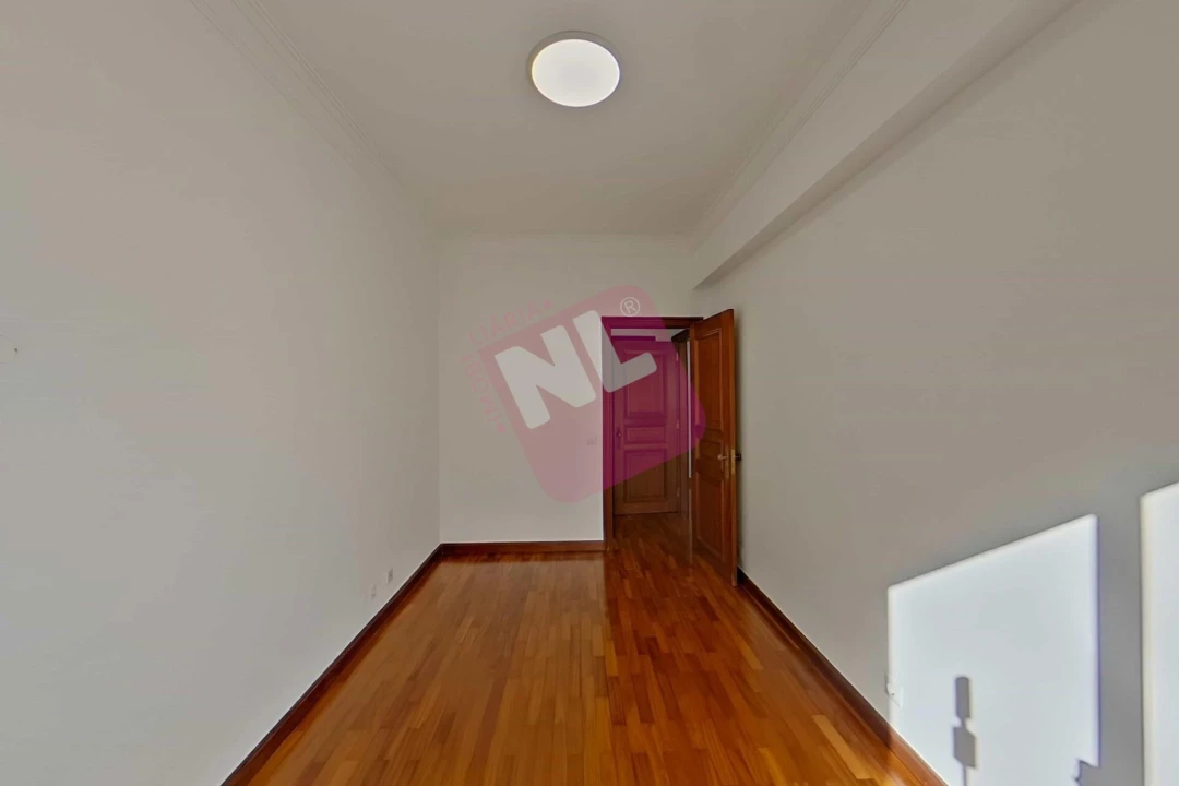 Apartamento T2 para Arrendamento em Penha de França Foto 17
