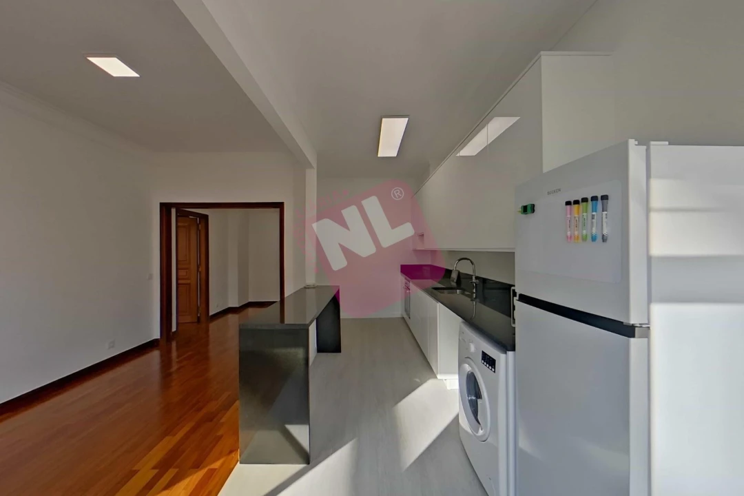 Apartamento T2 para Arrendamento em Penha de França Foto 11