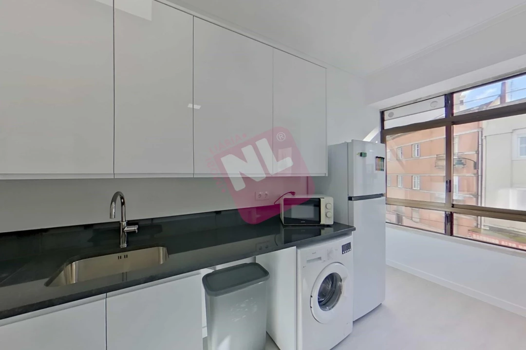Apartamento T2 para Arrendamento em Penha de França Foto 10