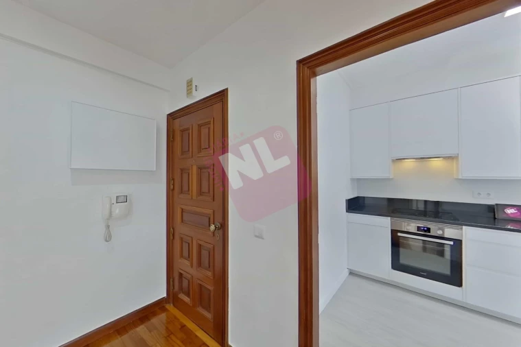 Apartamento T2 para Arrendamento em Penha de França Foto 7