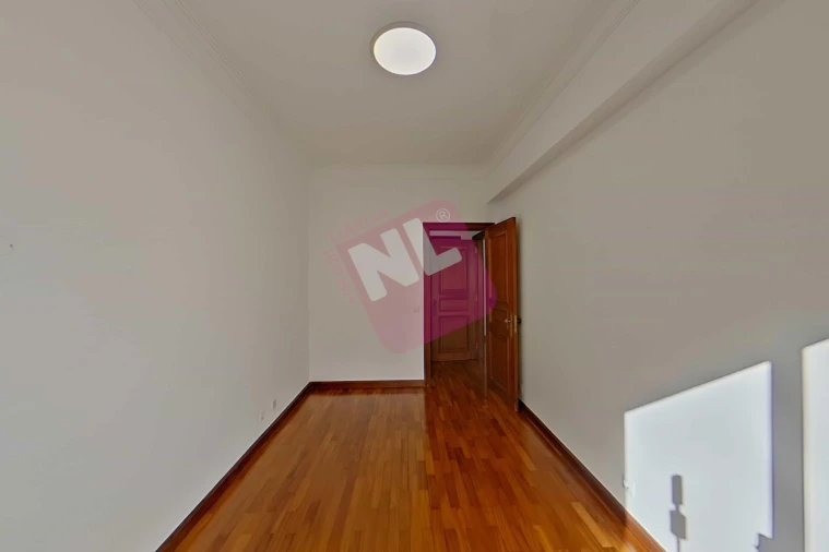 Apartamento T2 para Arrendamento em Penha de França Foto 17