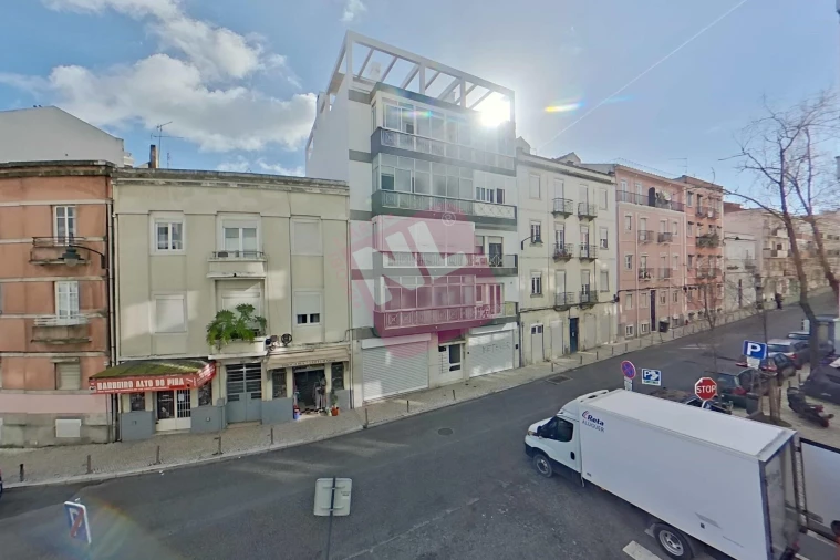 Apartamento T2 para Arrendamento em Penha de França Foto 27