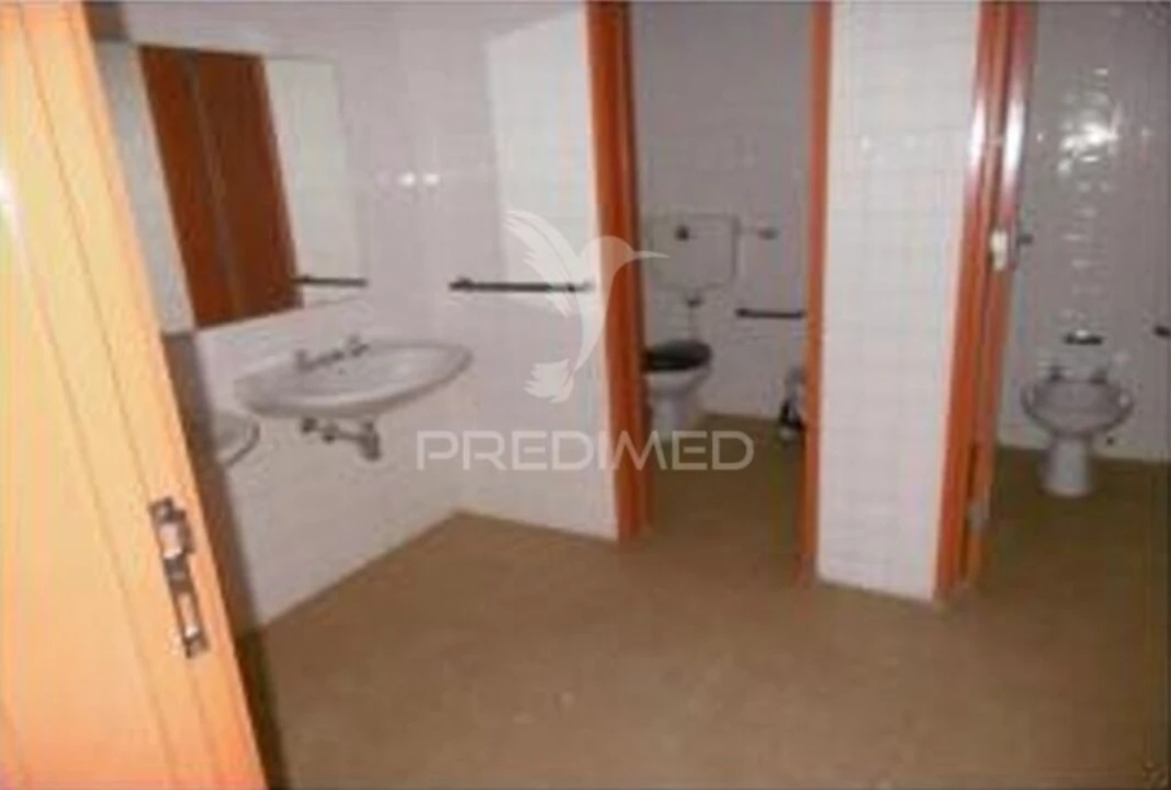 Loja para Venda em Vendas Novas Foto 9