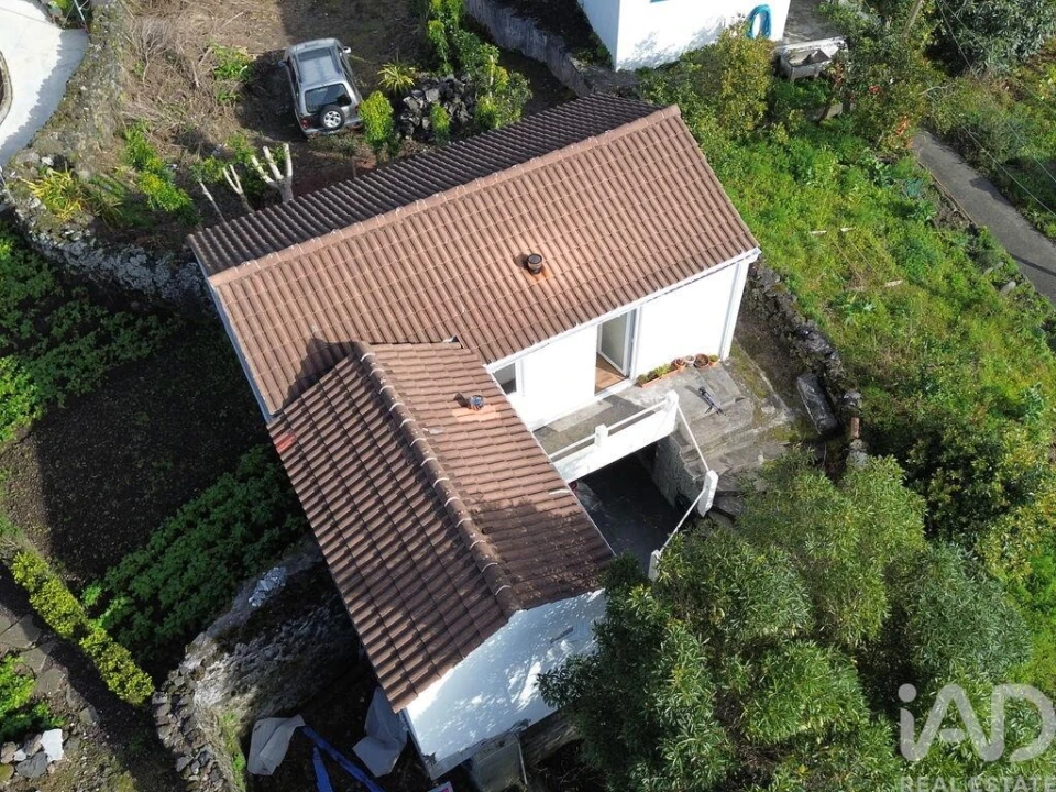 Moradia T1 para Venda em Lajes do Pico Foto 22