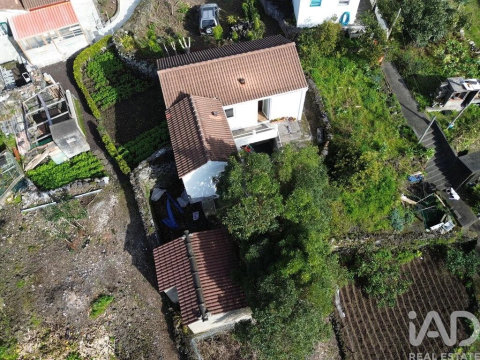 Moradia T1 para Venda em Lajes do Pico Foto 21