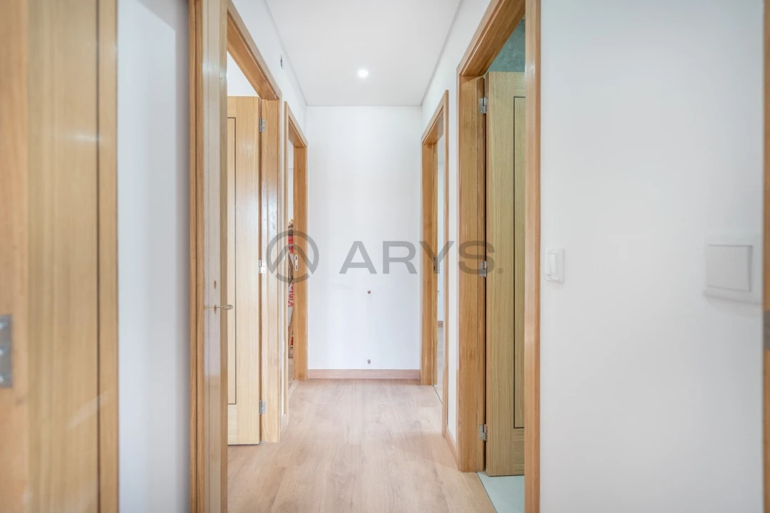 Moradia T3 para Venda em Taide Foto 13