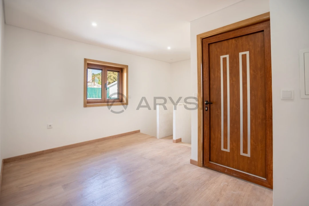 Moradia T3 para Venda em Taide Foto 11