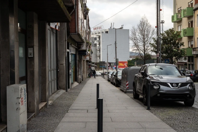 Loja para Venda em Braga (Maximinos, Sé e Cividade) Foto 9