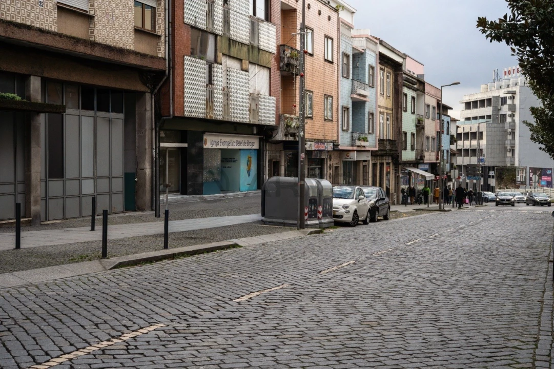 Loja para Venda em Braga (Maximinos, Sé e Cividade) Foto 3