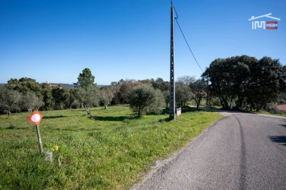 Terreno para Venda em Atouguia
