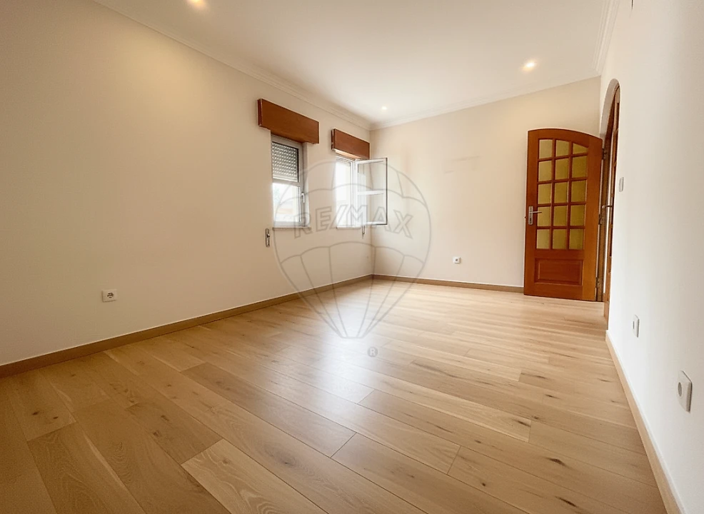 Apartamento T2 para Venda em Algueirão-Mem Martins Foto 27