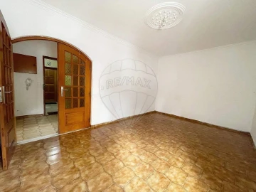 Apartamento T2 para Venda em Algueirão-Mem Martins