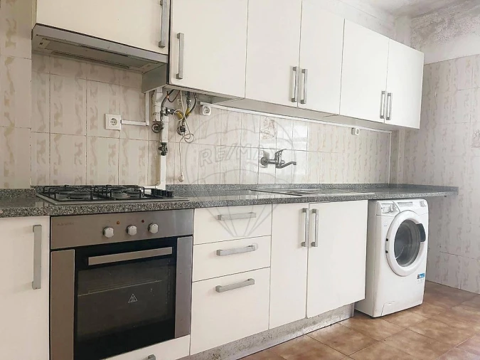 Apartamento T2 para Venda em Algueirão-Mem Martins Foto 13