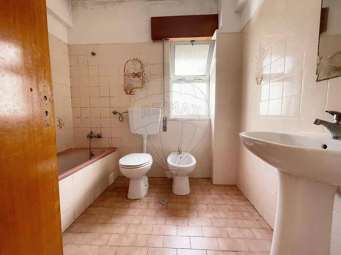 Apartamento T2 para Venda em Algueirão-Mem Martins Foto 17