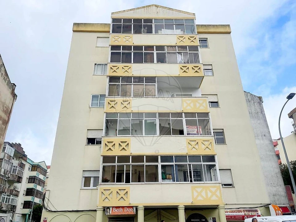 Apartamento T2 para Venda em Algueirão-Mem Martins Foto 19