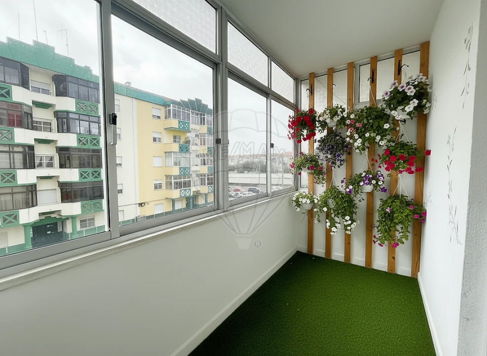 Apartamento T2 para Venda em Algueirão-Mem Martins Foto 25