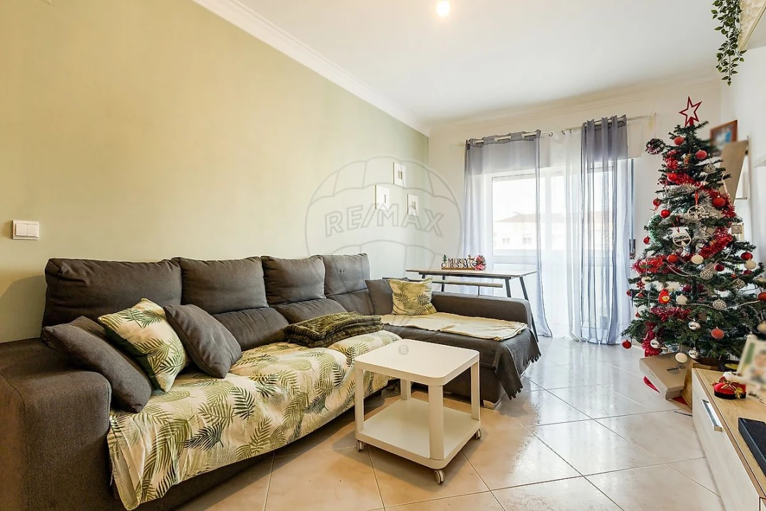 Apartamento T2 para Venda em Palmela Foto 5