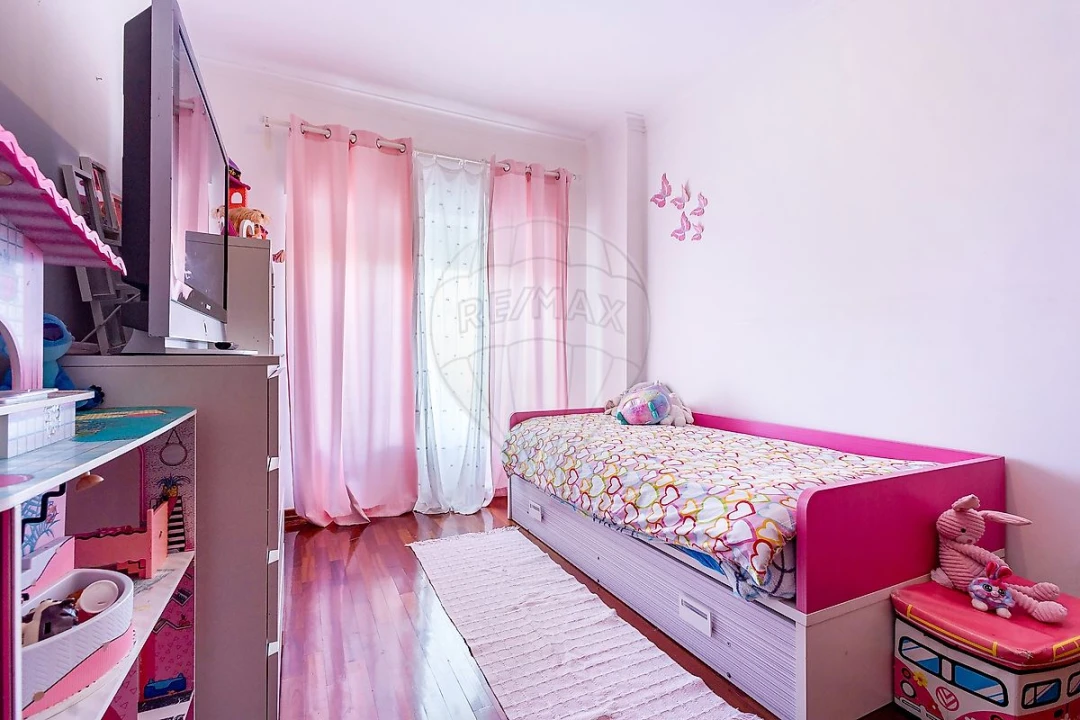 Apartamento T2 para Venda em Palmela Foto 12