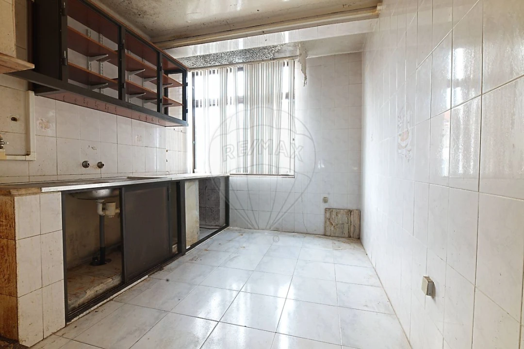 Apartamento T3 para Venda em Baixa da Banheira e Vale da Amoreira Foto 1