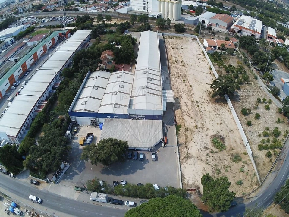 Armazém para Venda em Setubal (São Sebastião) Foto 3