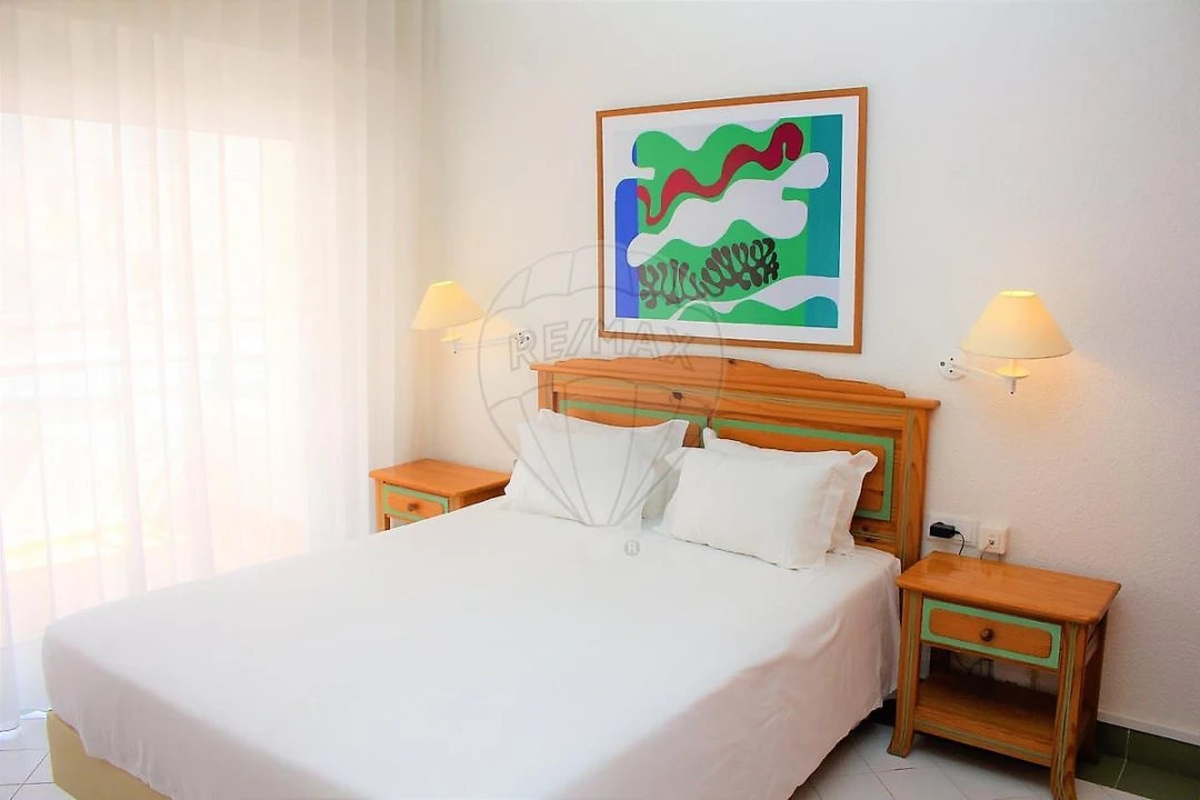 Apartamento T1 para Venda em Albufeira e Olhos de Água Foto 9