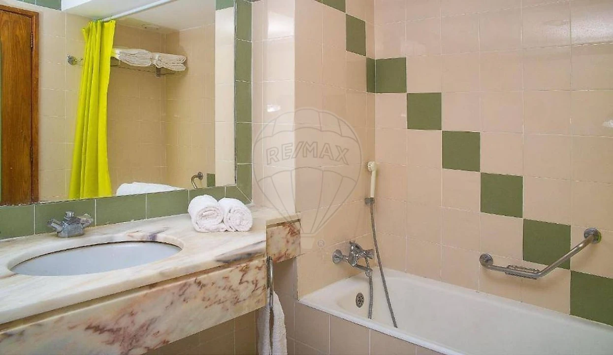Apartamento T1 para Venda em Albufeira e Olhos de Água Foto 1