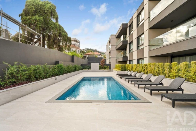 Apartamento T2 para Arrendamento em Santo Antonio Foto 18