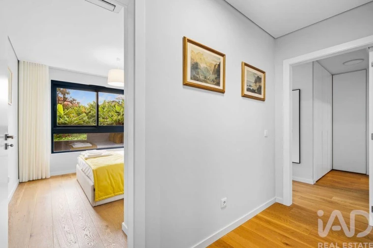 Apartamento T2 para Arrendamento em Santo Antonio Foto 14