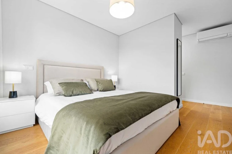 Apartamento T2 para Arrendamento em Santo Antonio Foto 7