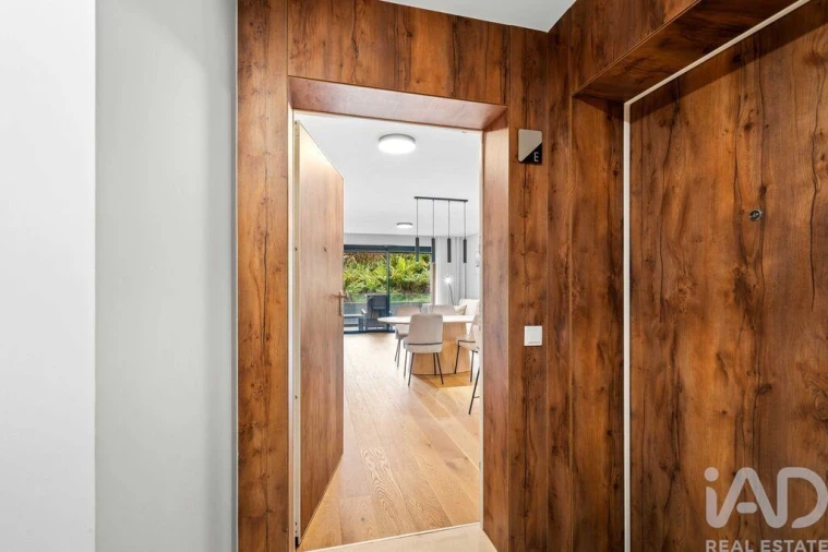 Apartamento T2 para Arrendamento em Santo Antonio Foto 21