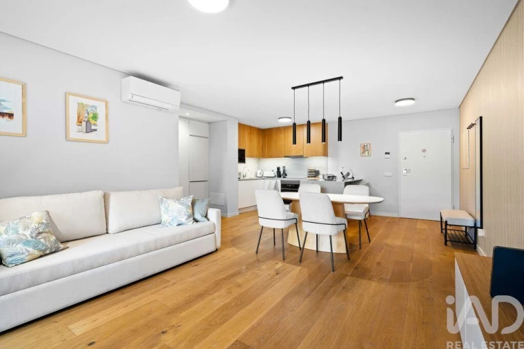 Apartamento T2 para Arrendamento em Santo Antonio Foto 3