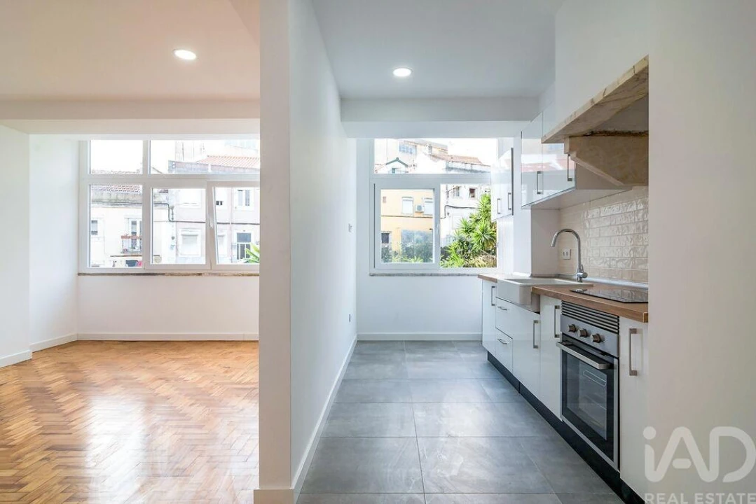 Apartamento T2 para Venda em São Vicente Foto 5