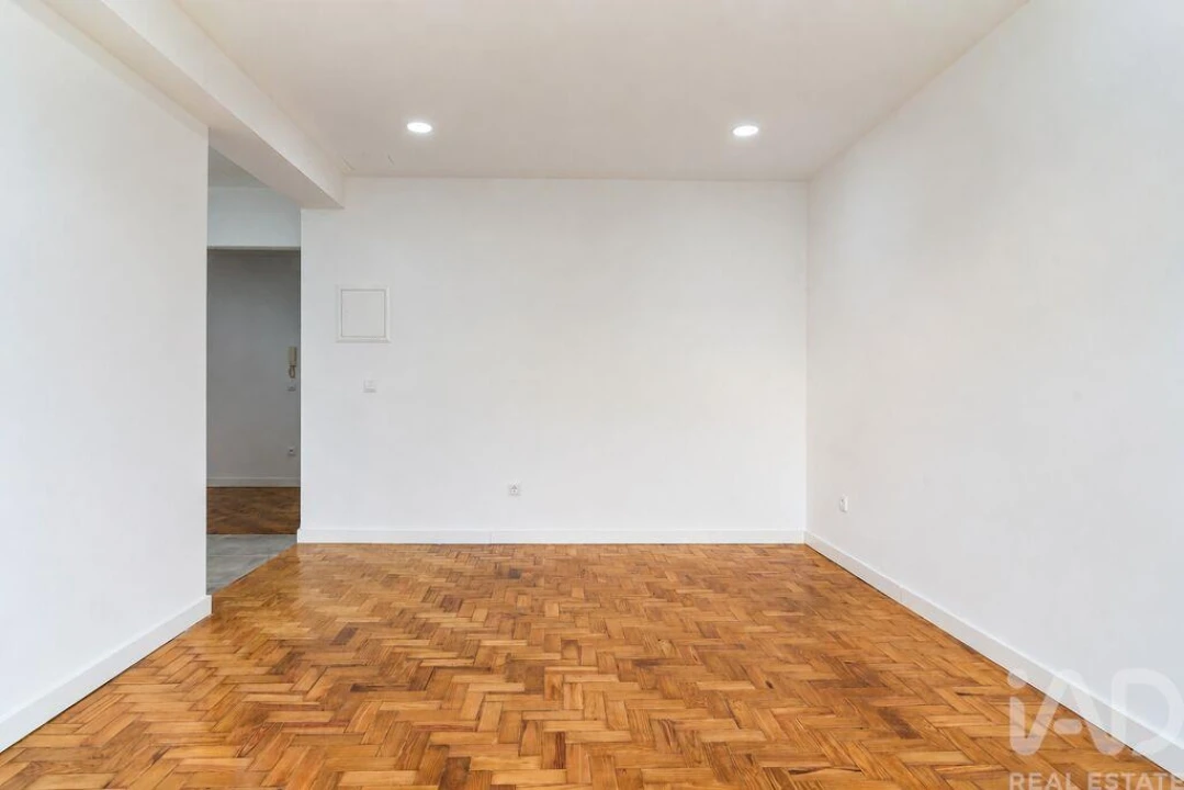 Apartamento T2 para Venda em São Vicente Foto 2
