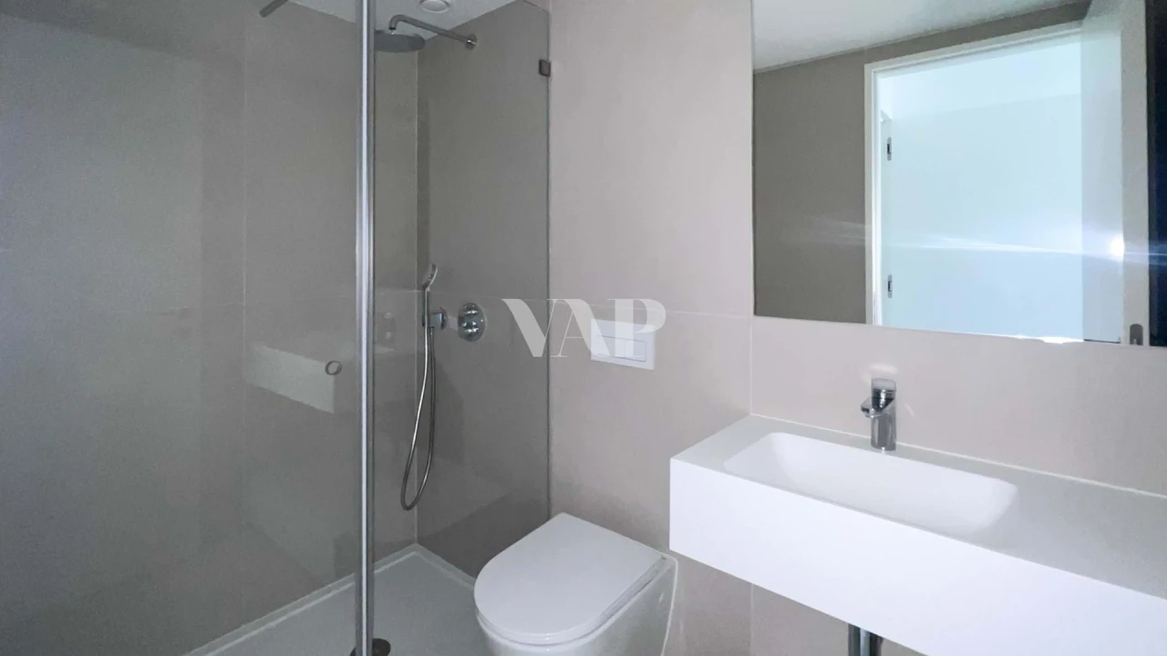 Apartamento T2 para Arrendamento em Quarteira Foto 4