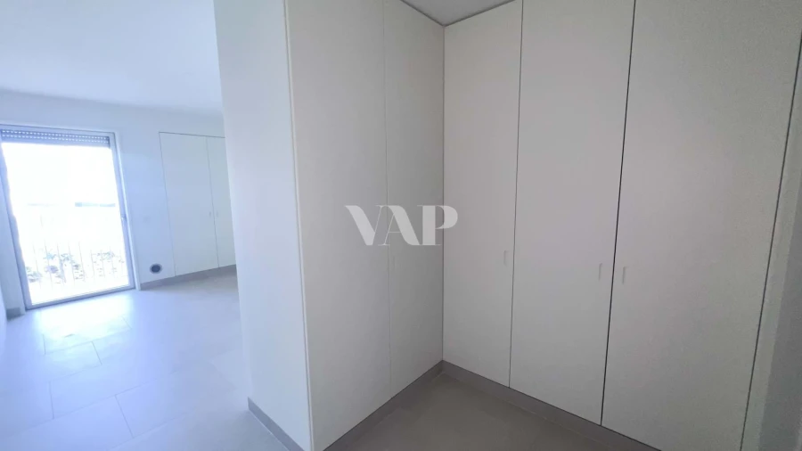 Apartamento T2 para Arrendamento em Quarteira Foto 14