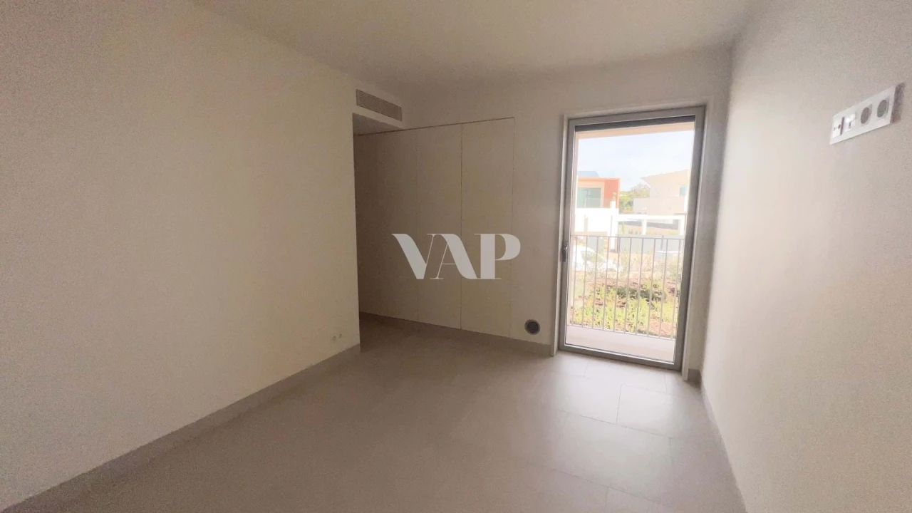 Apartamento T2 para Arrendamento em Quarteira Foto 21