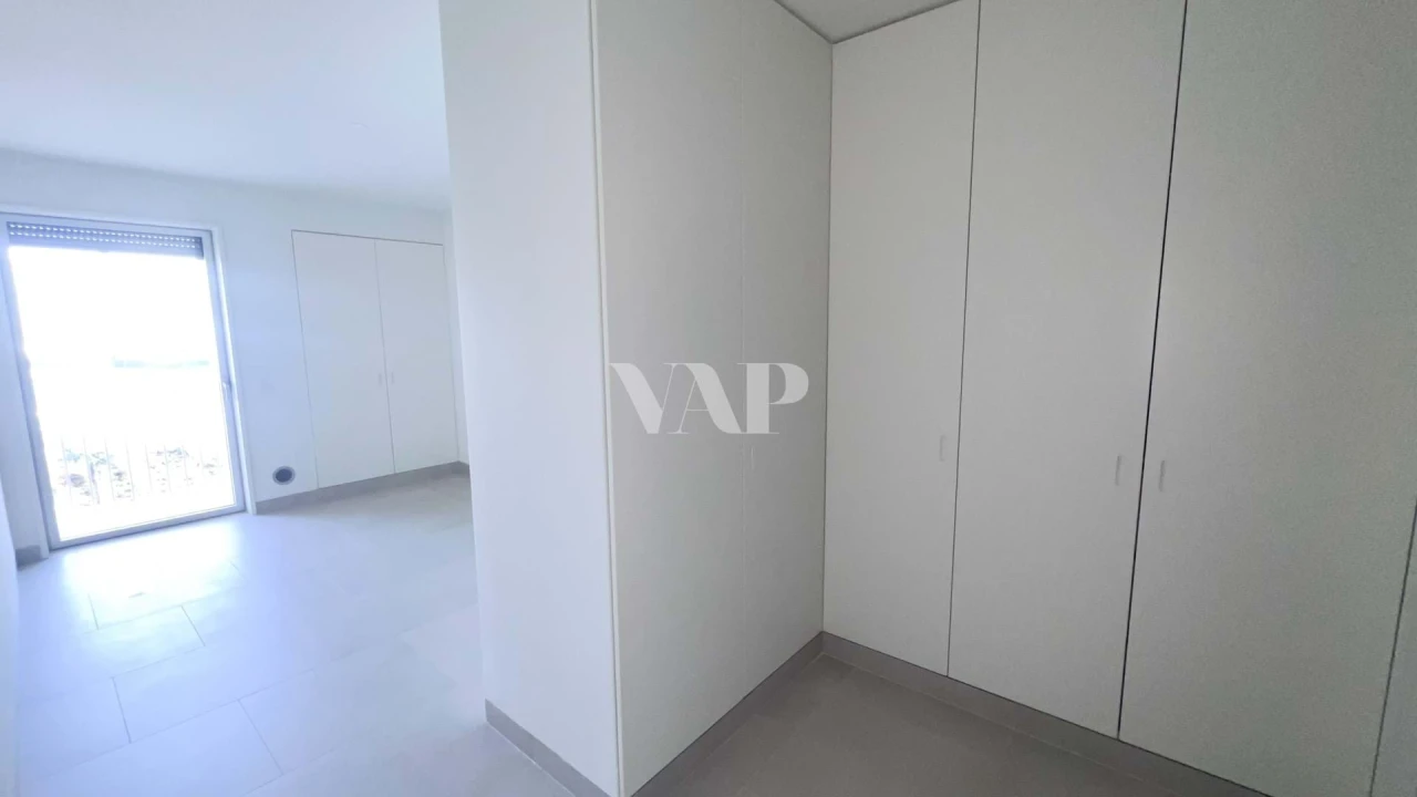 Apartamento T2 para Arrendamento em Quarteira Foto 3