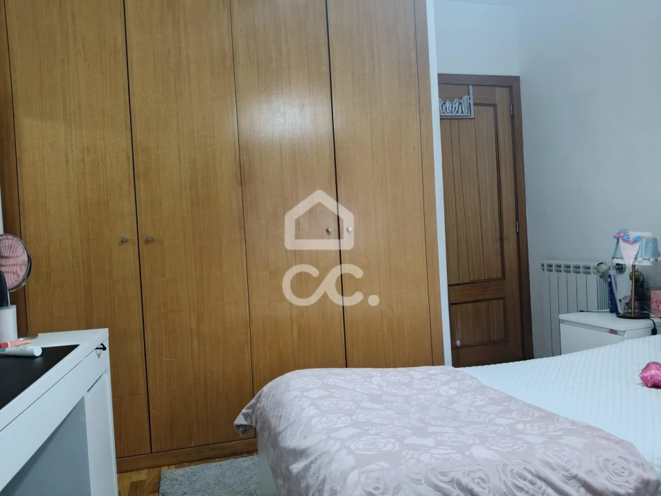 Apartamento T2 para Venda em Alfena Foto 20
