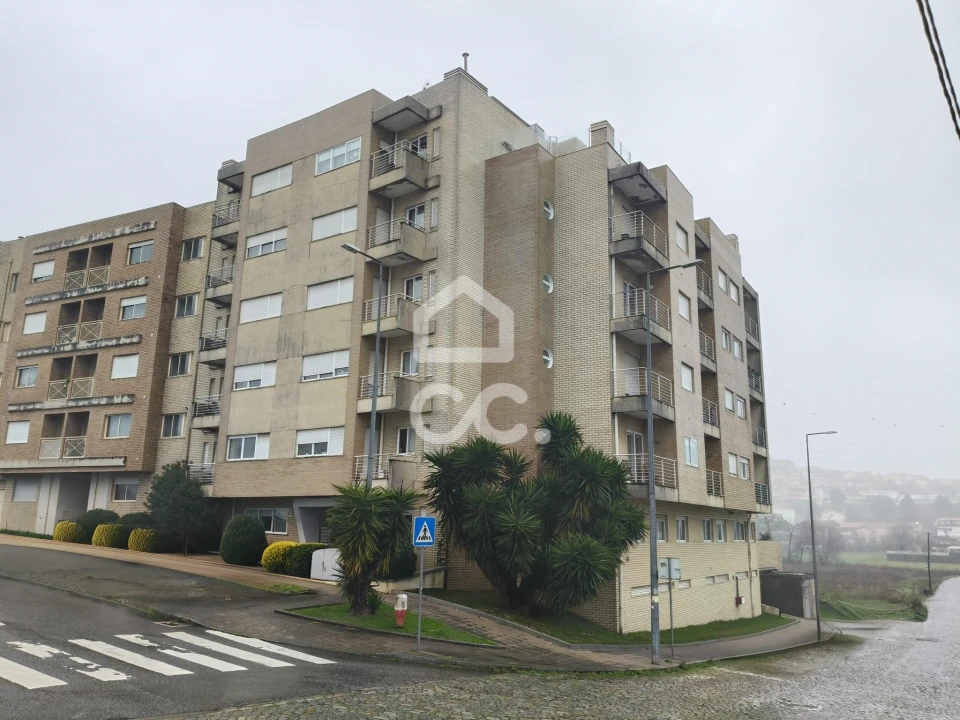 Apartamento T2 para Venda em Alfena Foto 1