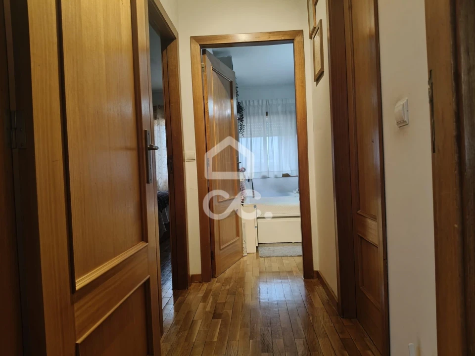 Apartamento T2 para Venda em Alfena Foto 16