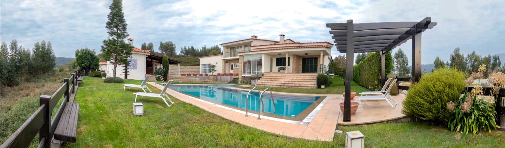 Moradia T6 para Venda em Figueiras e Covas Foto 10