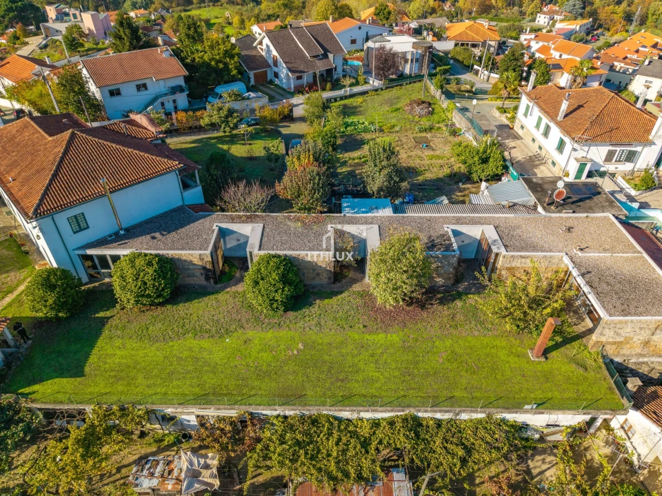 Moradia T6 para Venda em Amarante (São Gonçalo), Madalena, Cepelos e Gatão Foto 1