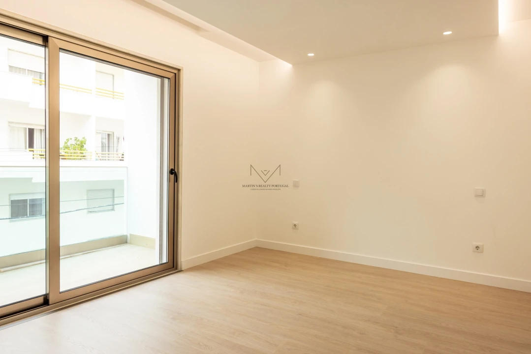 Apartamento T3 para Venda em Costa da Caparica Foto 12