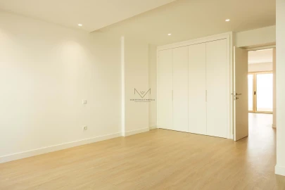 Apartamento T3 para Venda em Costa da Caparica