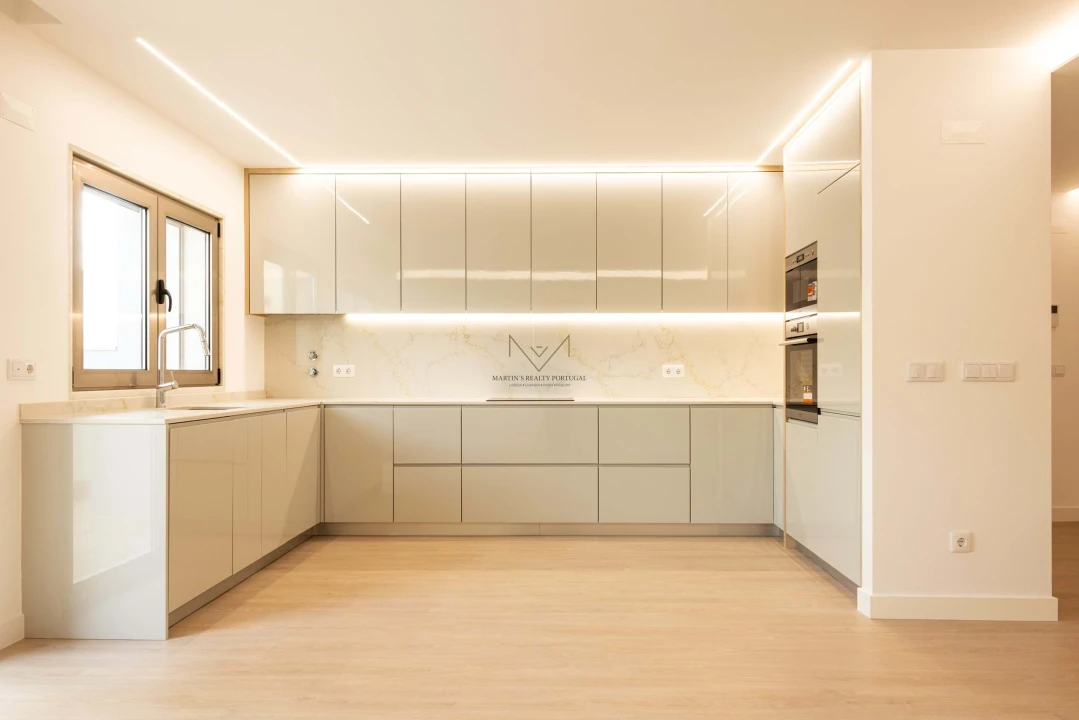 Apartamento T3 para Venda em Costa da Caparica Foto 4