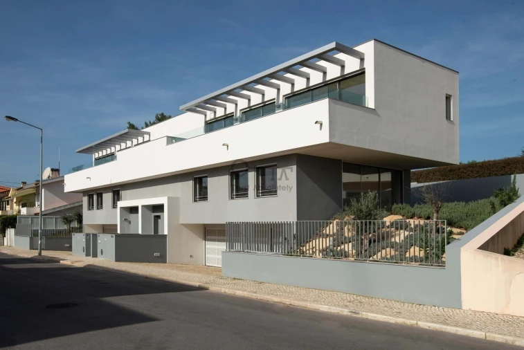 Moradia T3 para Venda em Cascais e Estoril Foto 1